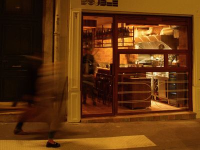 Elegant Parisian Venue with Chef & Art for Events