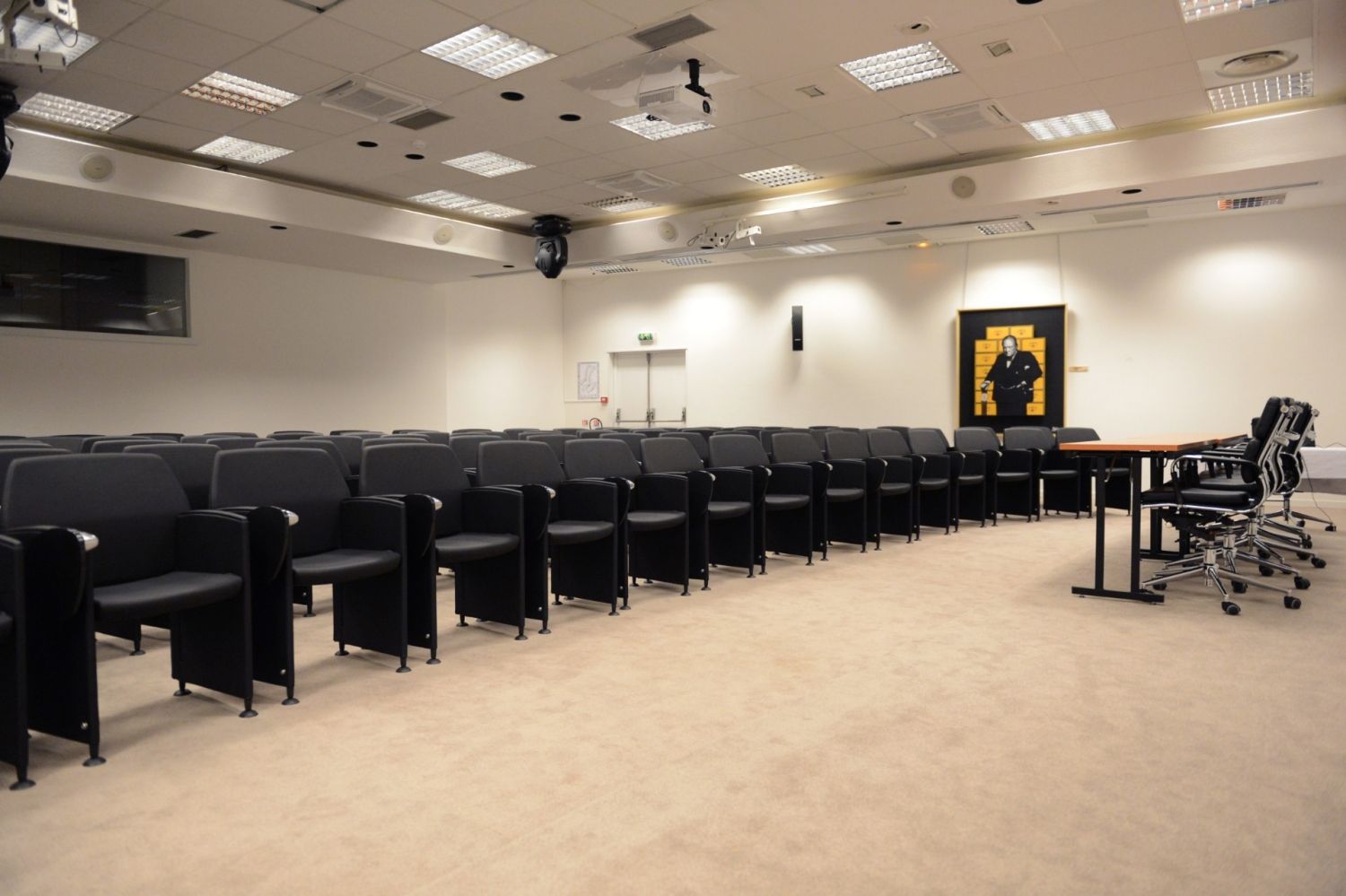 Un Auditorium pour vos réunions de 100 personnes