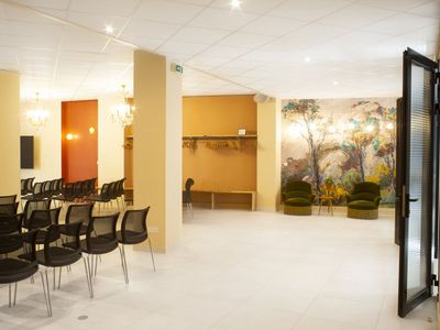 Large Event Room in Paris with Natural Light and High Ceiling