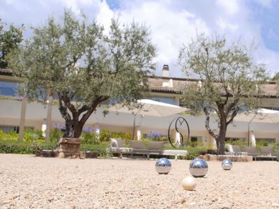 Cocktail in gardens nestled in the Vençoise hills