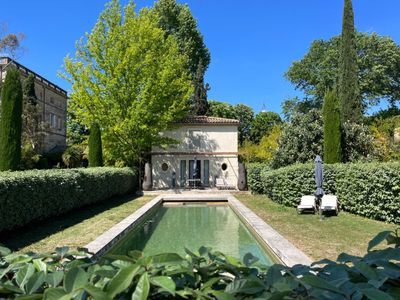 Orangerie à coté un Château