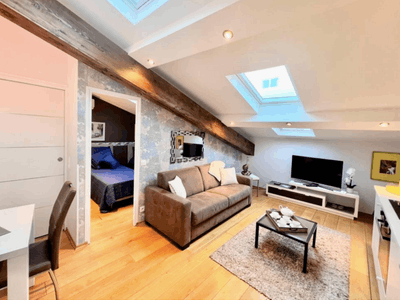 1-Bedroom Cannes Apartment – Events up to 10 Guests