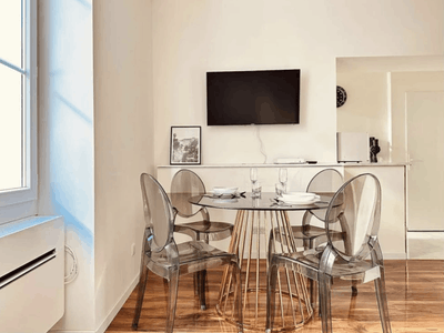 Studio Apartment Cannes – Central, Up to 10 Guests