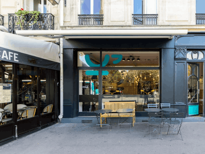 Elegant Parisian Venue with Terrace & Natural Light