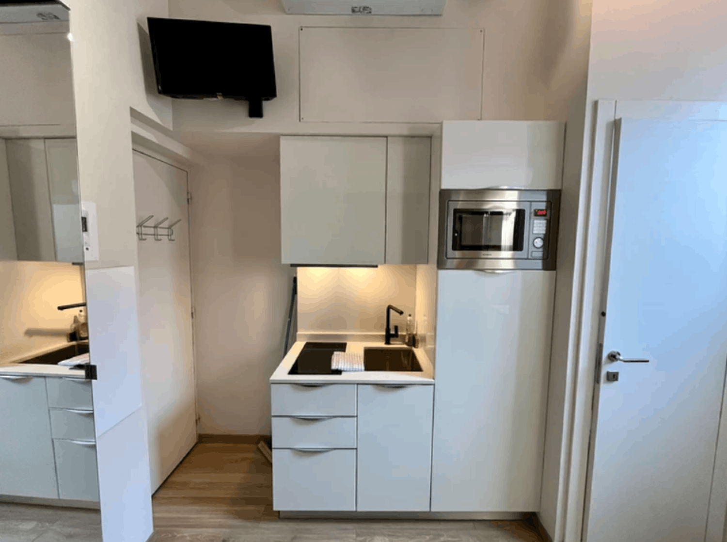 Studio Apartment Cannes – Near Palais, Up to 5 Guests
