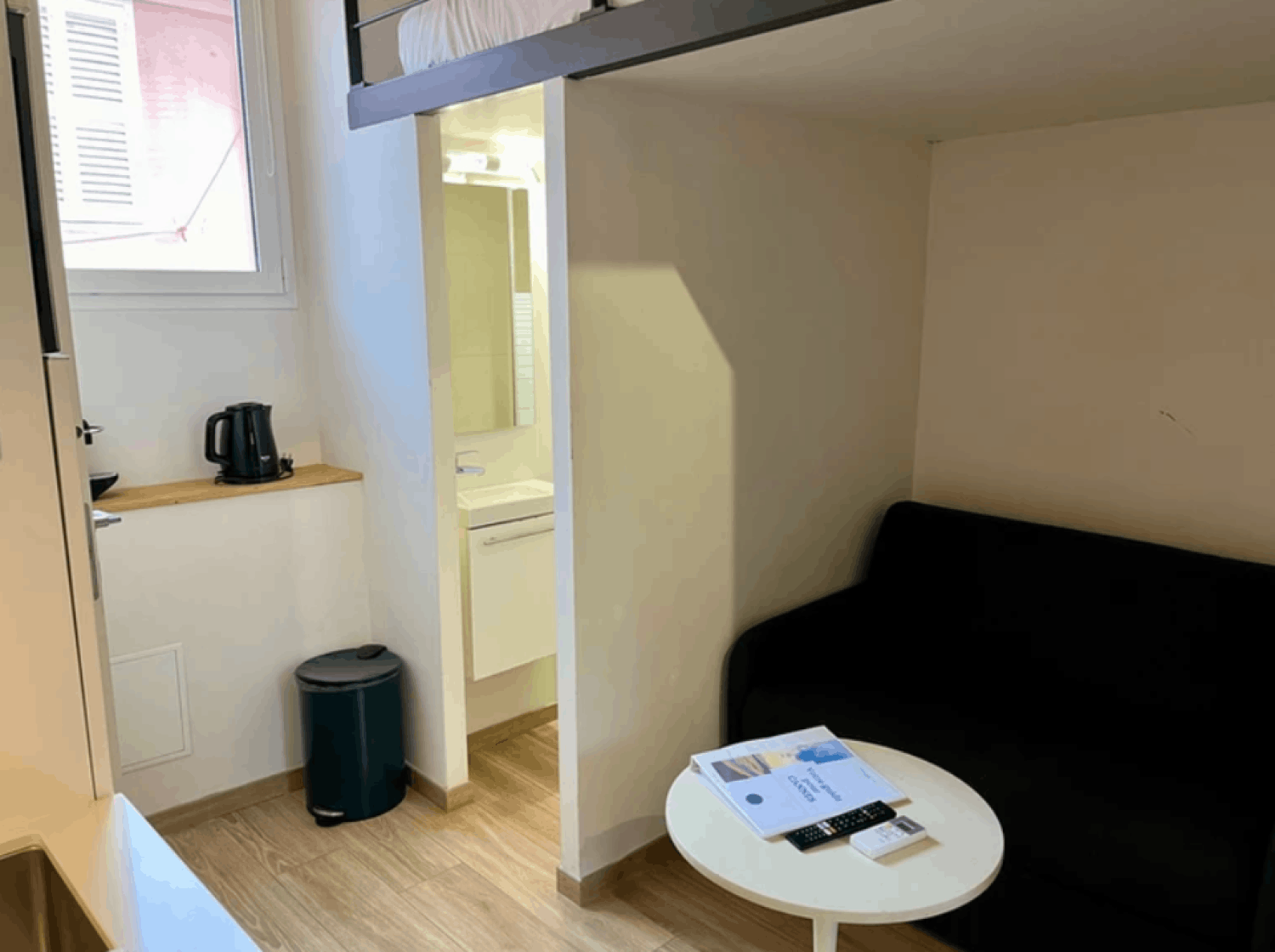 Studio Apartment Cannes – Near Palais, Up to 5 Guests