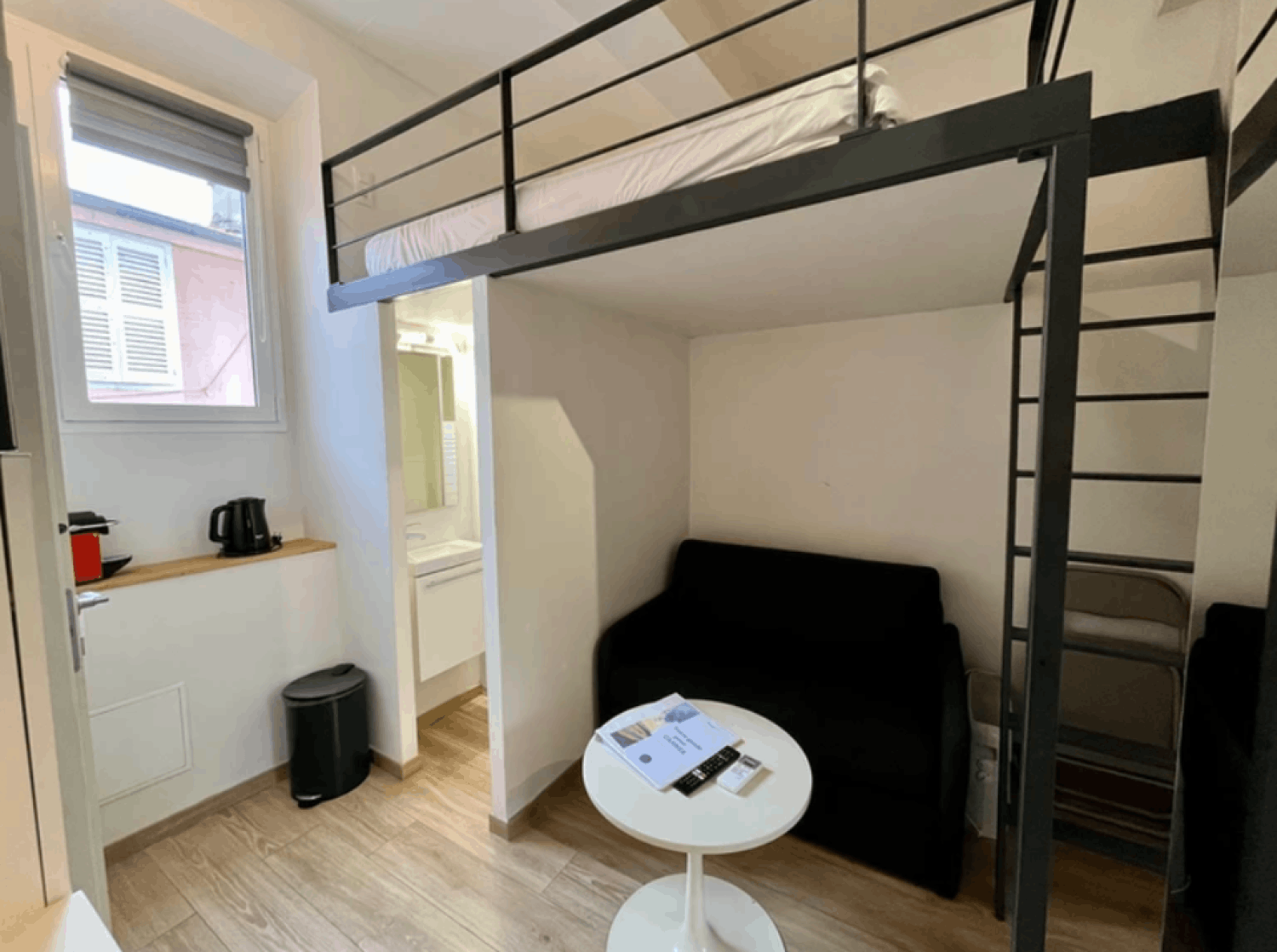 Studio Apartment Cannes – Near Palais, Up to 5 Guests