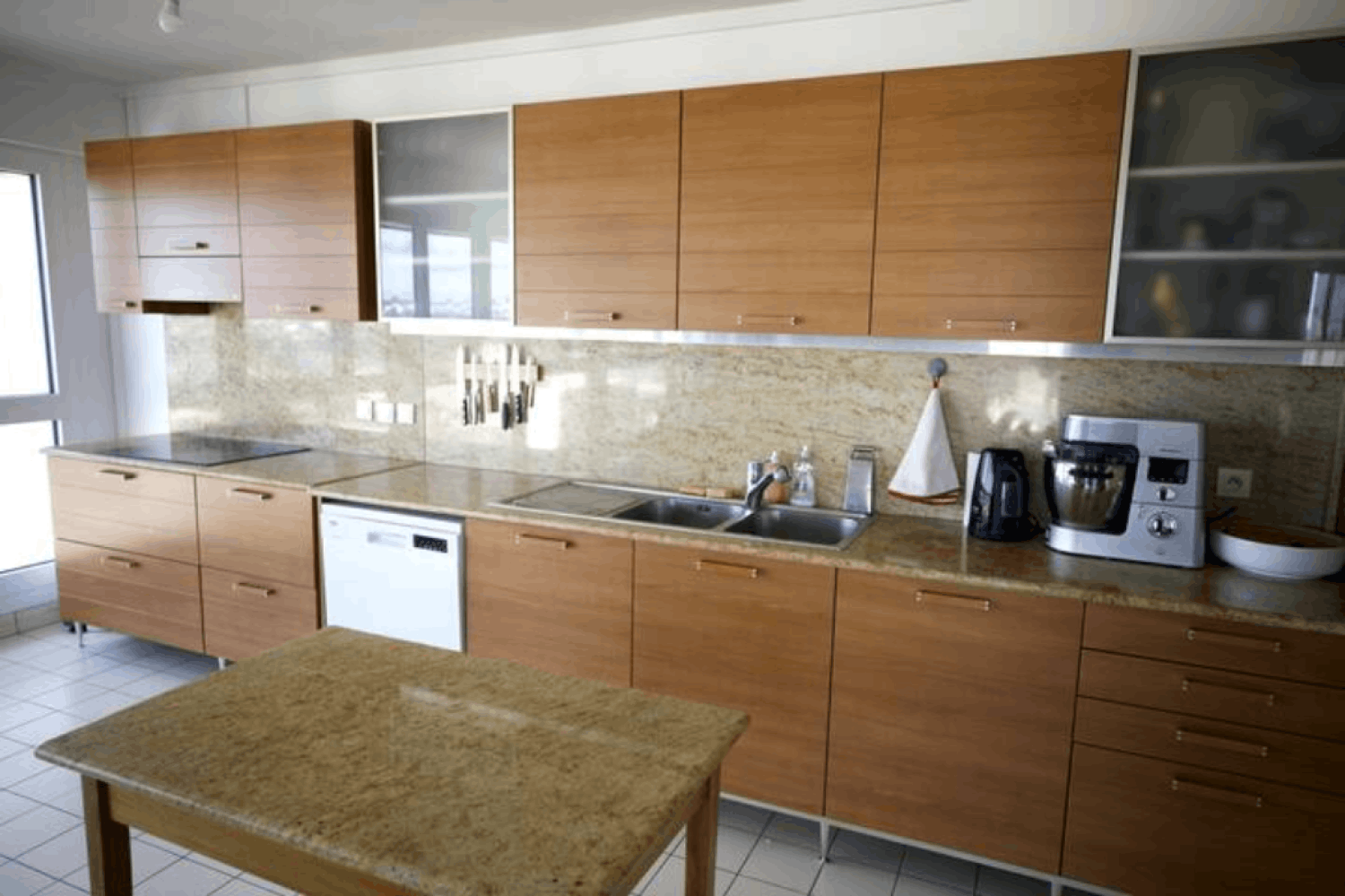 Duplex - Rooftop - 50m2 terrace - panoramic view of Paris on the 18th floor.