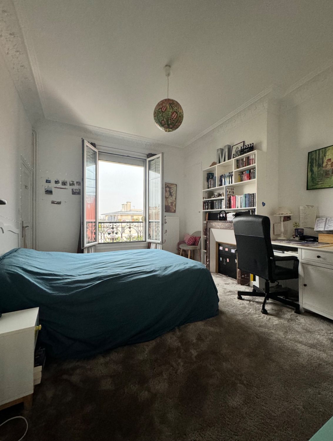 Appartement Haussmannien avec Vue sur la Skyline Parisienne