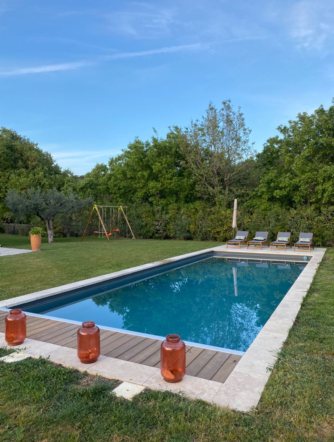 Provencal farmhouse of 250 m² with a swimming pool