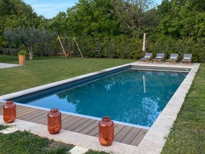 Provencal farmhouse of 250 m² with a swimming pool