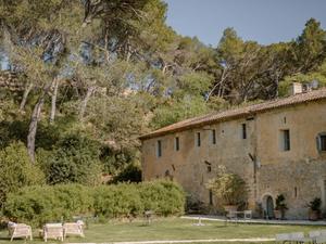 Historic Farmhouse Retreat in Provence for Corporate Events & Seminars