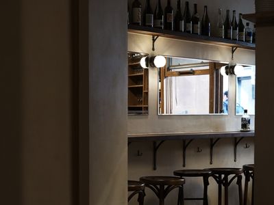 Une authentique cave à vin basque pour des événements à Paris