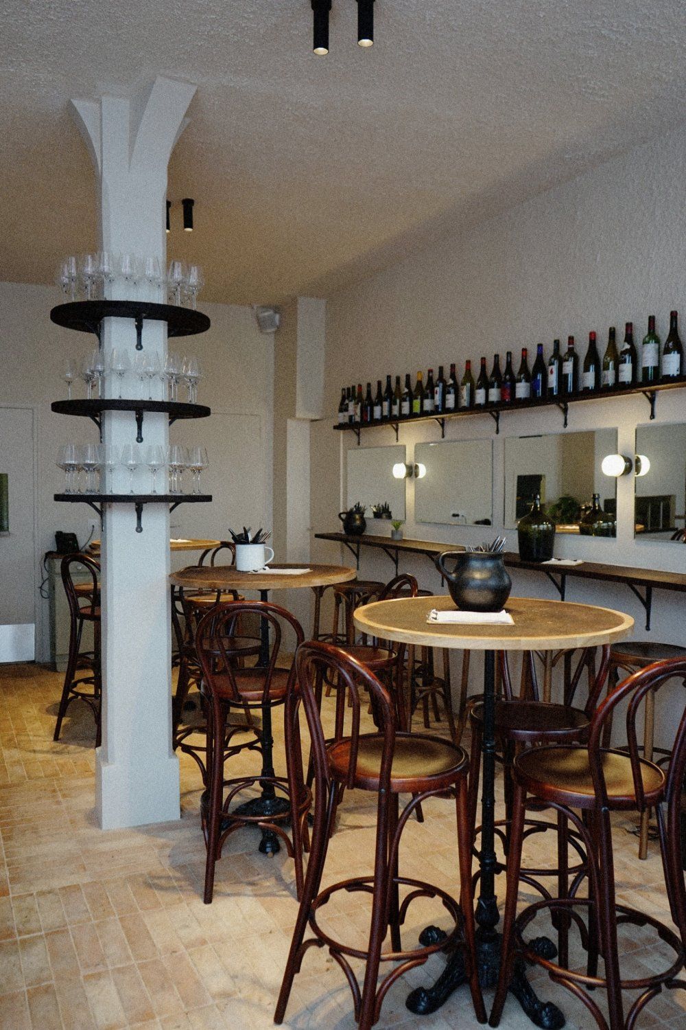 Une authentique cave à vin basque pour des événements à Paris