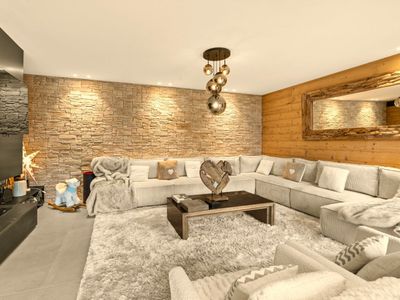 Prestigious chalet at the foot of the slopes