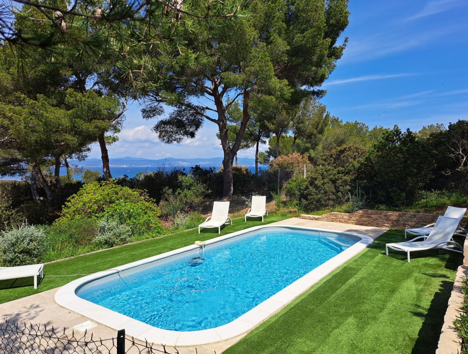Bastide avec superbe vue mer et piscine