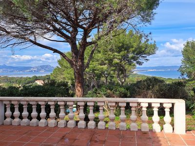 Bastide with a superb sea view and a swimming pool