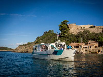 Événements Privés en Bateau Jusqu'à 50 Personnes | Bateau Hybride Écologique