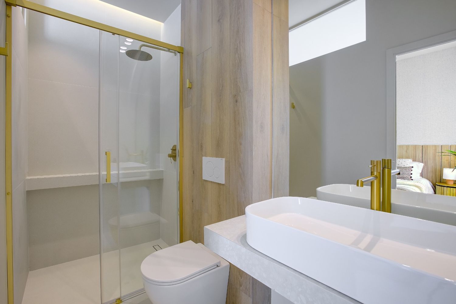 Cannes Apartment for Events – 5 Beds, 30 Guests