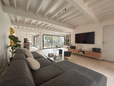 Chalet Parisien: Alpine Charm Meets Parisian Elegance in the 12th Arrondissement