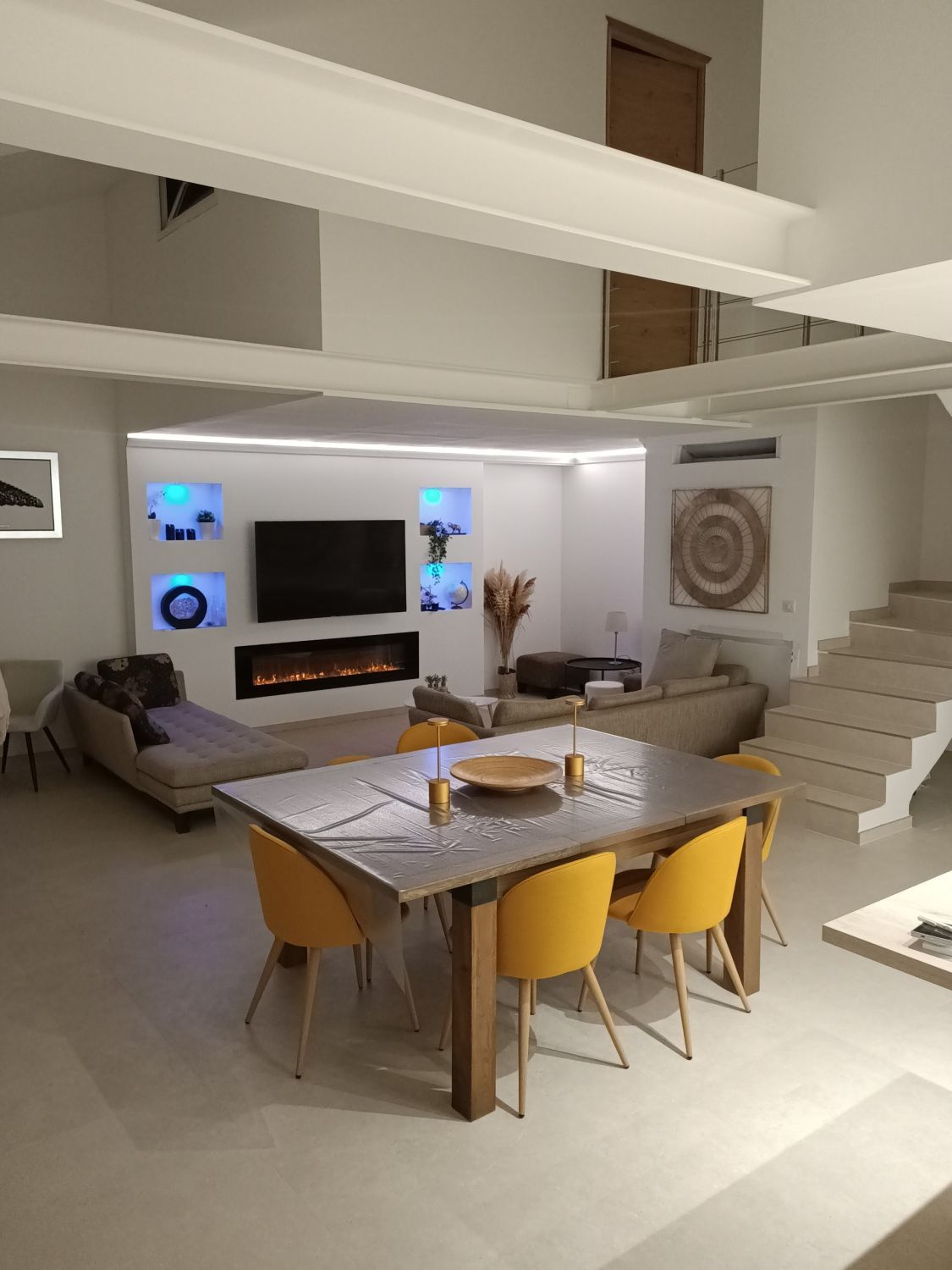 Grand loft central à Cannes avec terrasse – Pour événements privés