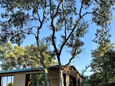 Modern Event Venue in Provence | Seminar & Wedding Space