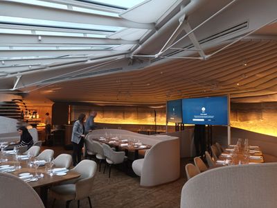 Un Havre de Gourmandise sur les Toits Parisiens