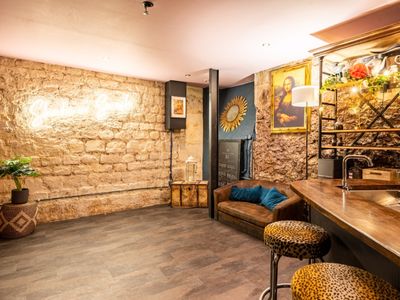 Découvrez un Antre d'Explorateur du XIXe Siècle pour Votre Événement à Paris