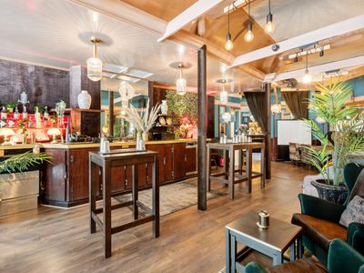 The Veranda & Grand Salon: Versatile Event Space in Paris