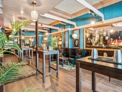 The Veranda & Grand Salon: Versatile Event Space in Paris