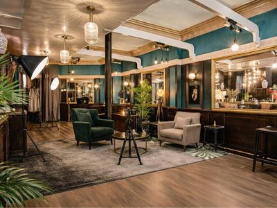 The Veranda & Grand Salon: Versatile Event Space in Paris