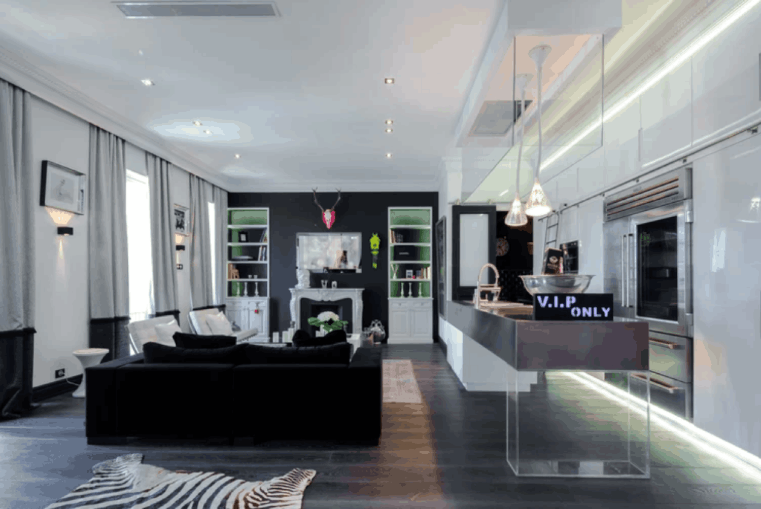 Luxury Apartment Cannes Croisette – 3 Beds, 30 Guests