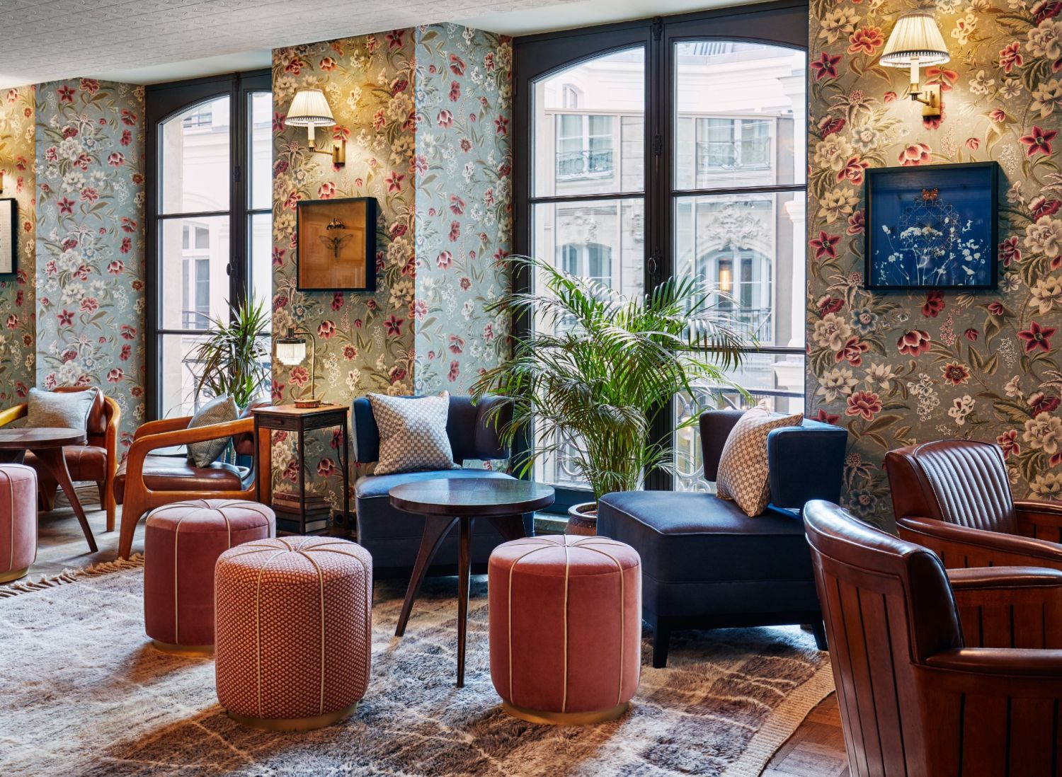 Elegant Confidential Cocktail Bar in Paris for Private Events