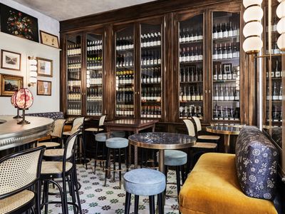 A wine bar in an 18th century mansion