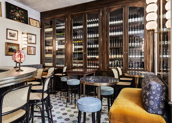 A wine bar in an 18th century mansion