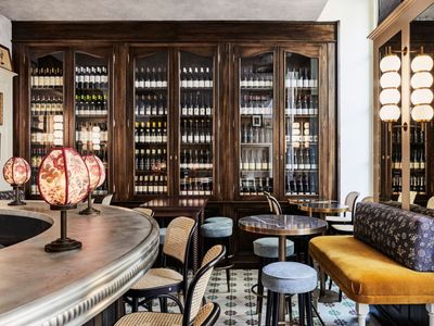 A wine bar in an 18th century mansion