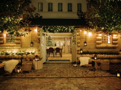 Ephemeral Terrace & Seasonal Chalet in Parisian Courtyard