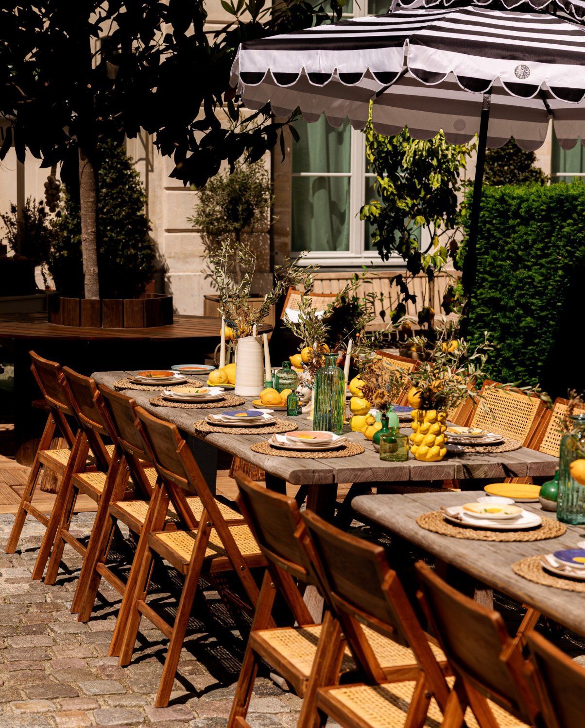 Terrasse Éphémère & Chalet Saisonnier dans Cour Parisienne