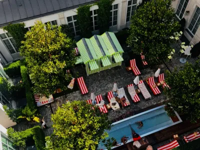 Ephemeral Terrace & Seasonal Chalet in Parisian Courtyard