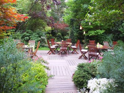 Domaine de Jardin Élégant du XIXe Siècle pour Événements à Paris