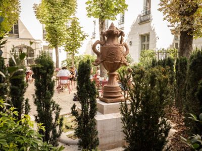Historic Parisian Venue on Place des Vosges | Events & Garden Parties