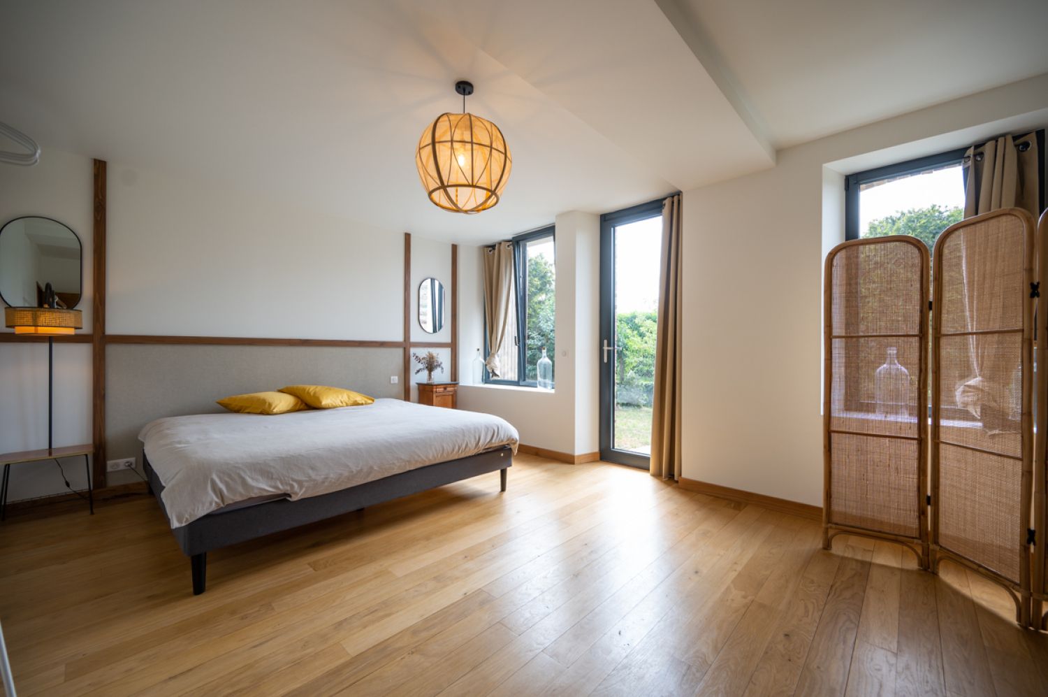  Villa 1h15 from Paris with swimming pool, spa, pétanque & games