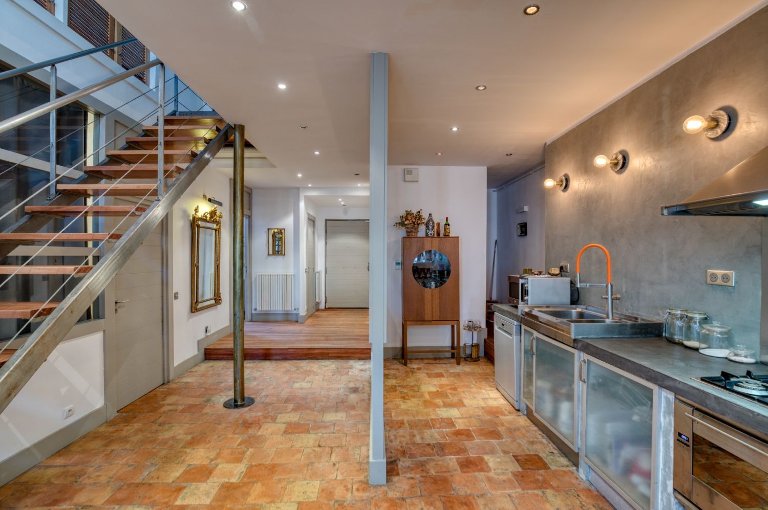 Spacious loft Marseille