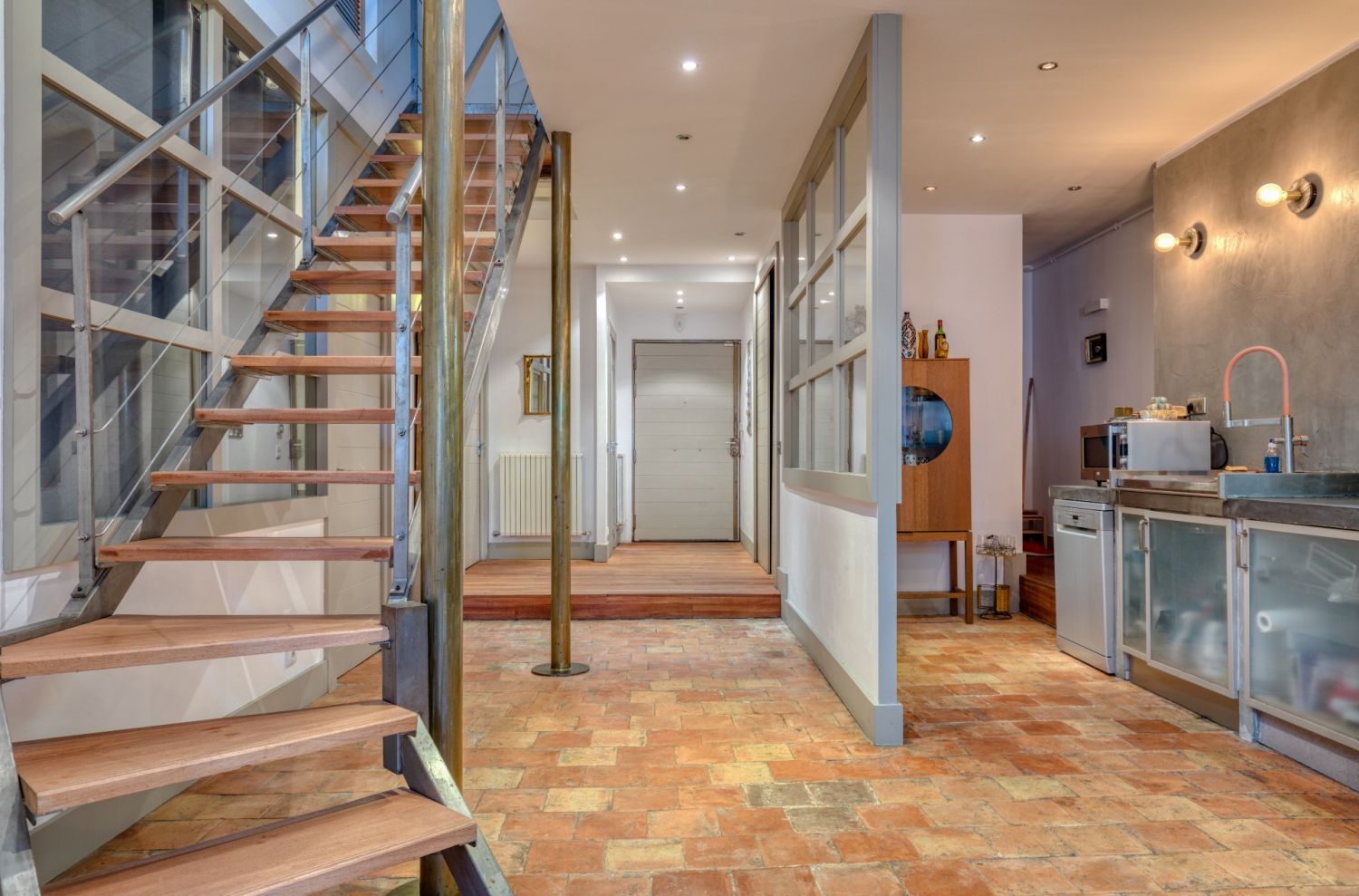 Spacious loft Marseille