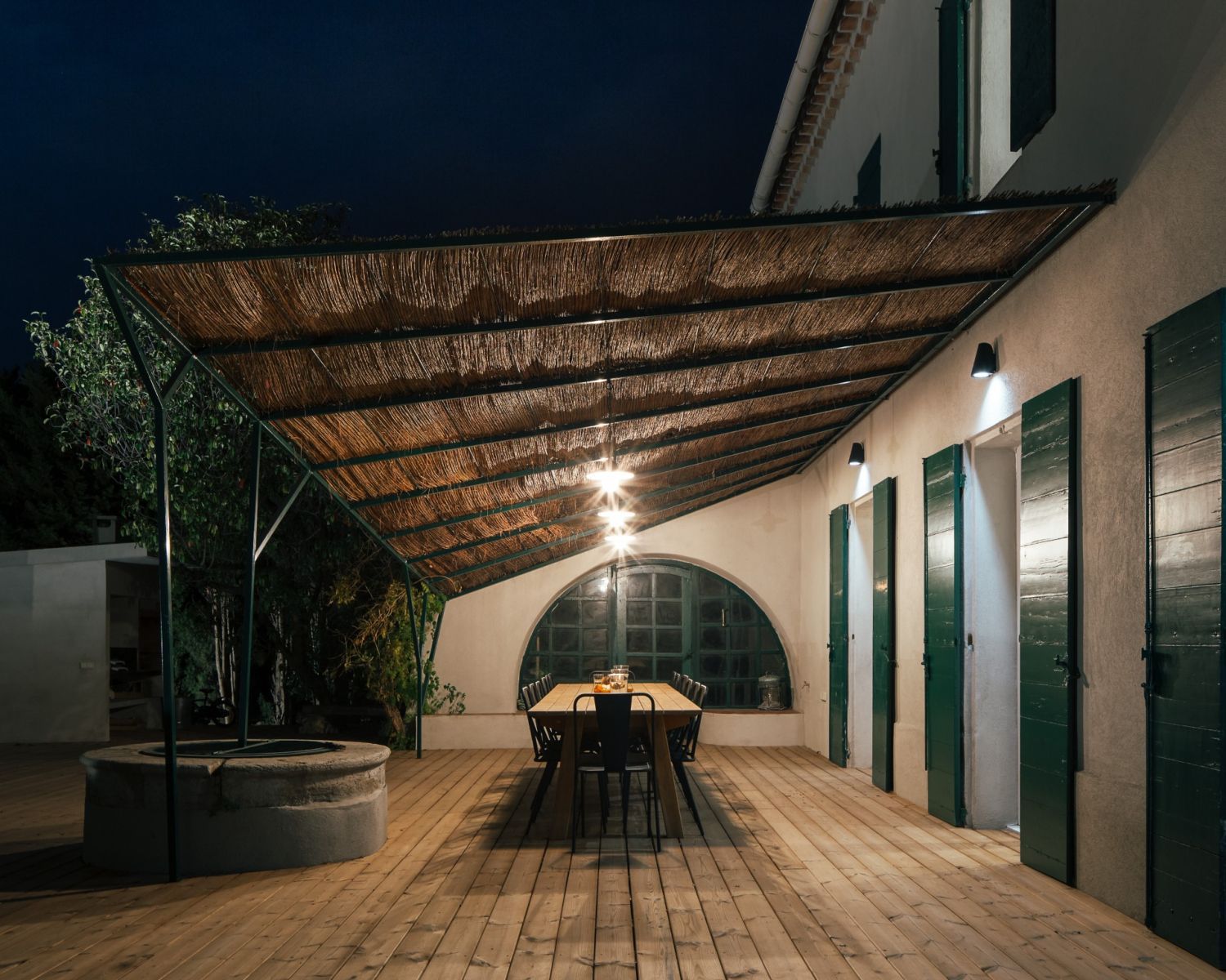 Private villa and garden 