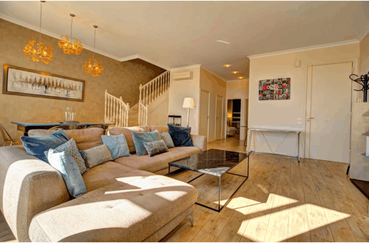 Cannes Apartment – 3 Beds Near Palais, 30 Guests