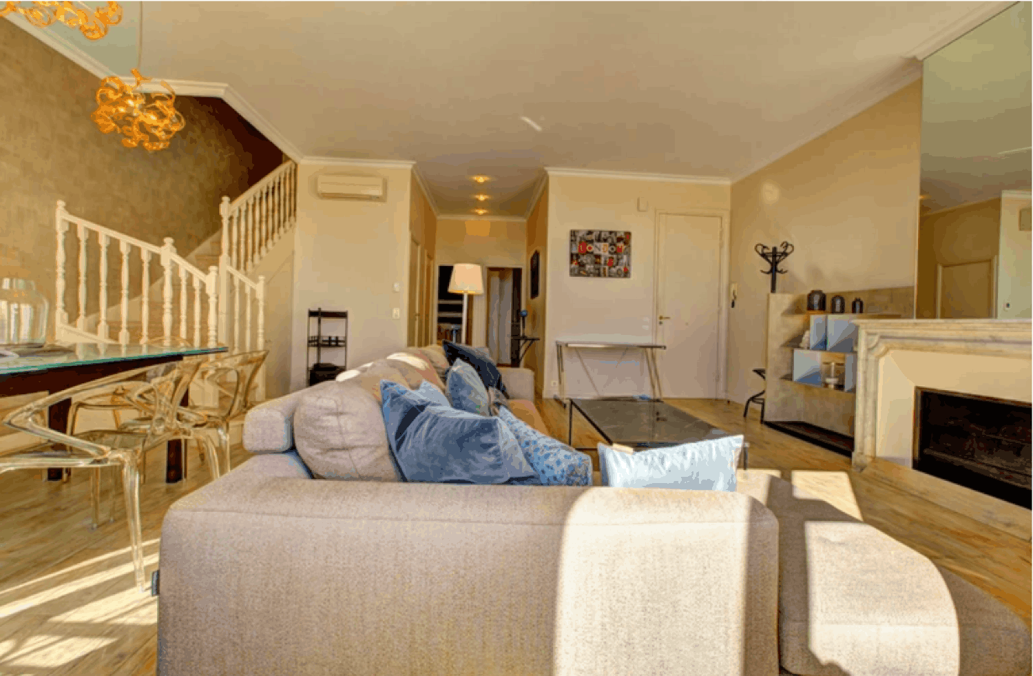 Cannes Apartment – 3 Beds Near Palais, 30 Guests