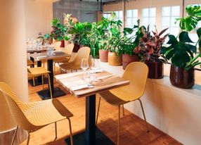 100-seat restaurant in the heart of Montmartre 