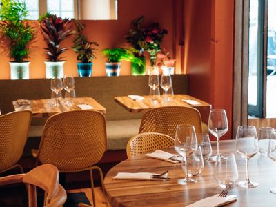 Vibrant Bistronomic Restaurant in Paris with Open Kitchen & Artistic Flair