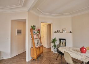 Spacious apartment in the center of Paris 